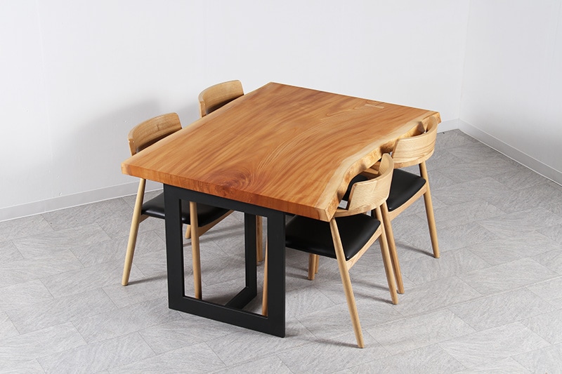 欅(けやき) 1枚板 オイル仕上げ 2-4人掛け | 一枚板テーブル | 大垣WOOD