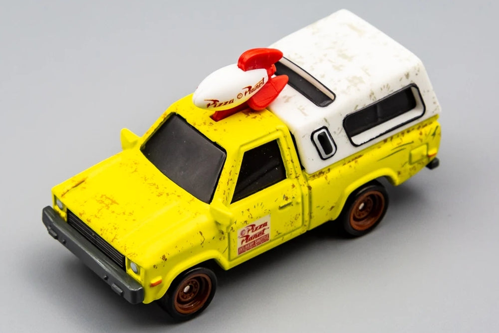 Hot Wheels Pizza Planet Truck Pop Culture Real Riders FYP65