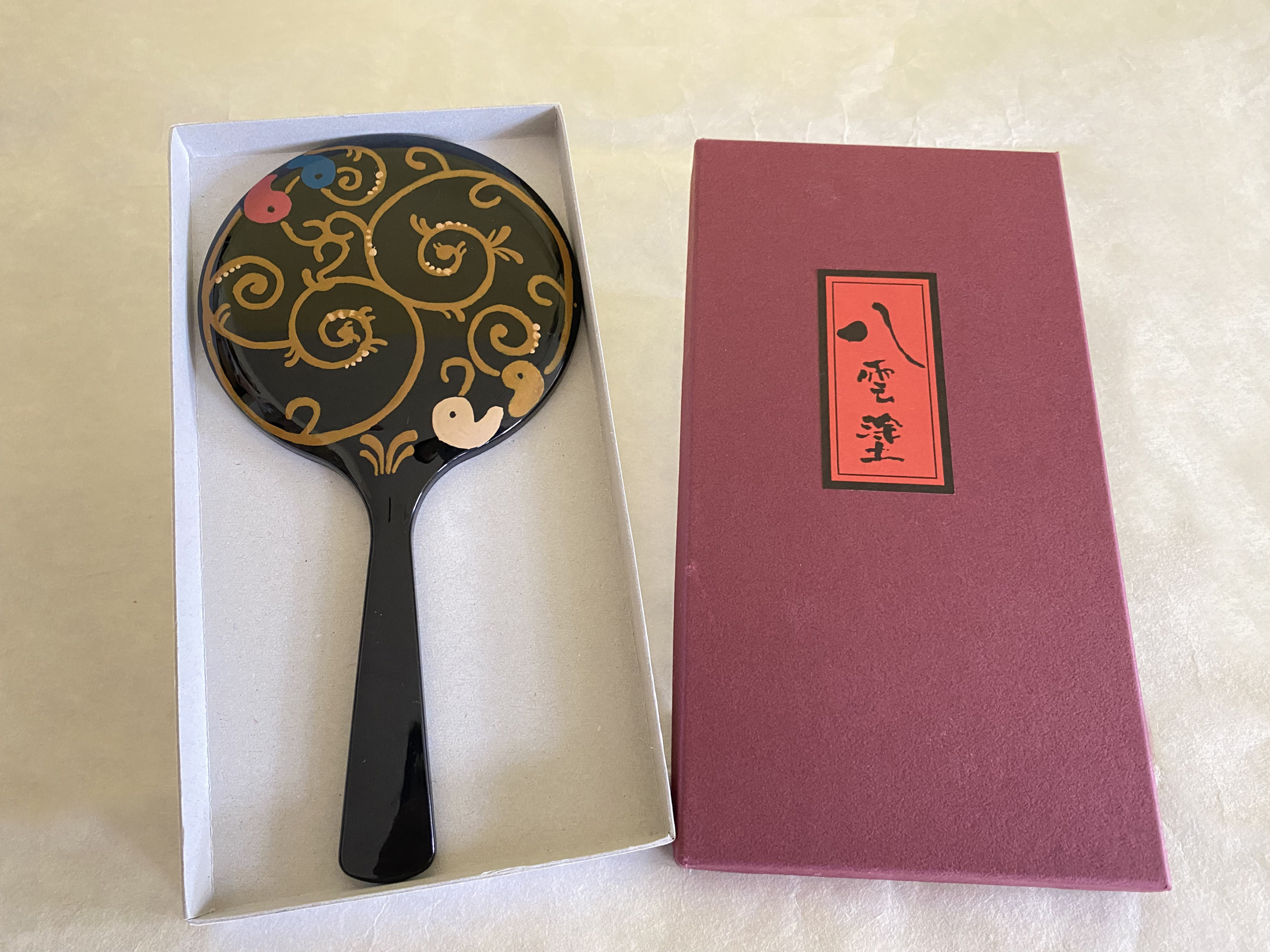 漆塗の絵付けを体験! 日常に豊かな彩りを添える、ものづくりをする