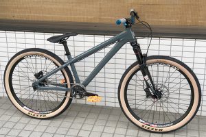 こんなん出来ました。SANTACRUZ JACKAL カスタムバイク | 1989年創業の