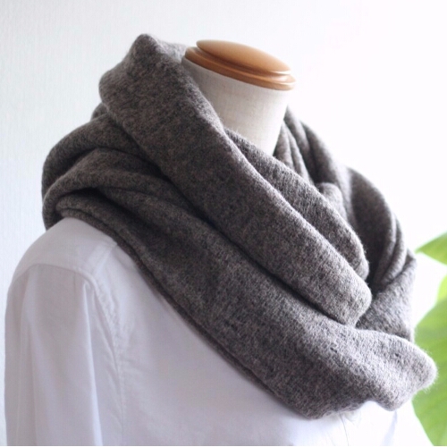 ウィリアムモリス ネッククーラー いちご泥棒 ストロベリーシーフ 黒