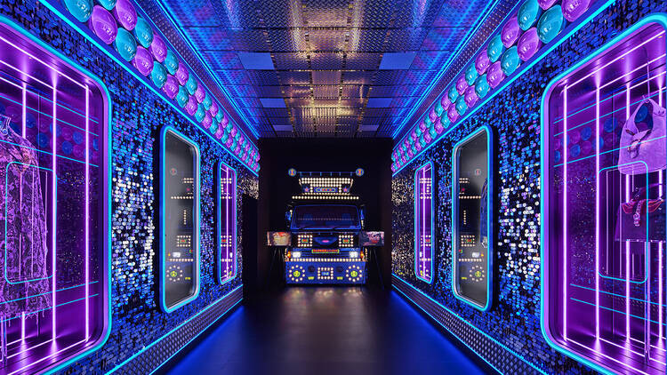 グッチ ガーデン アーキタイプ