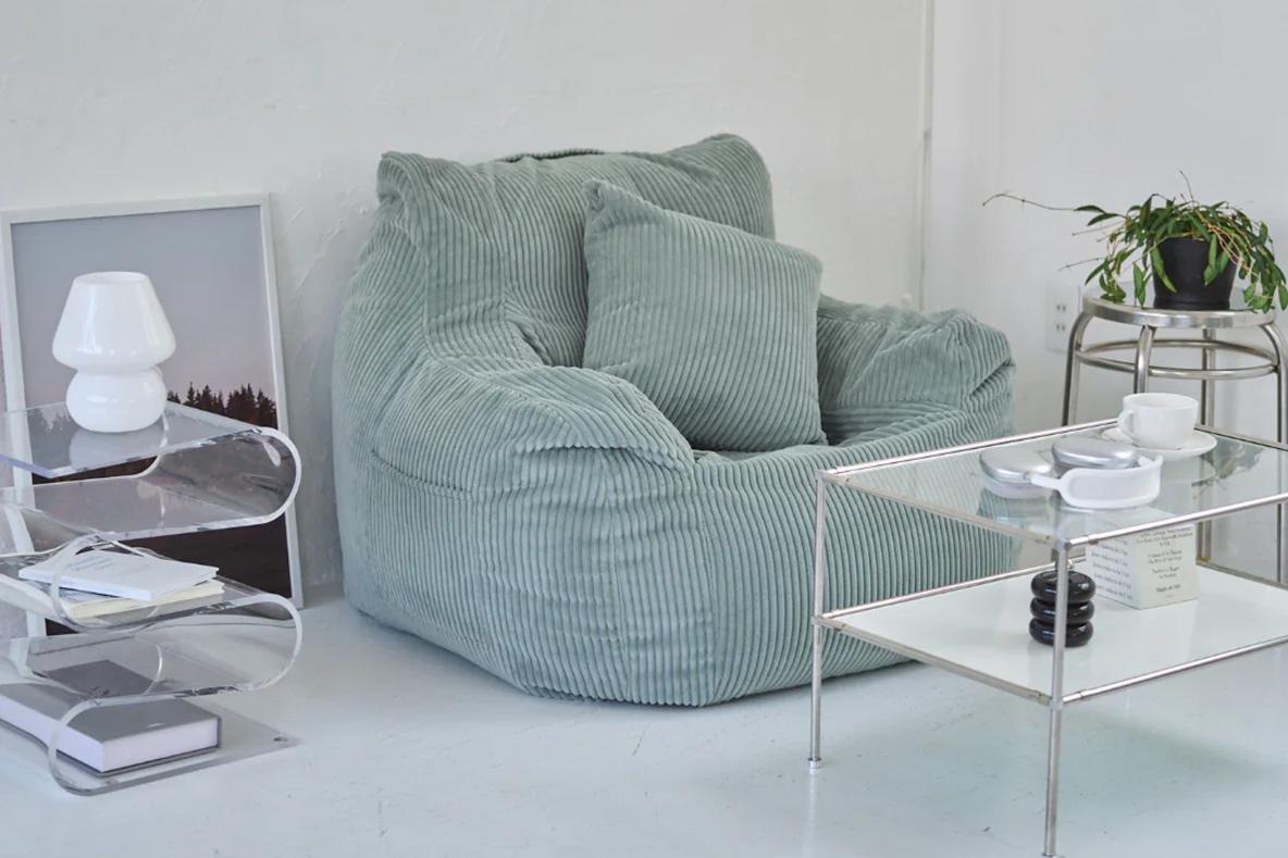包まれ感が心地いいLOOSYのビーズソファ、秋の新色がかわいい！【新