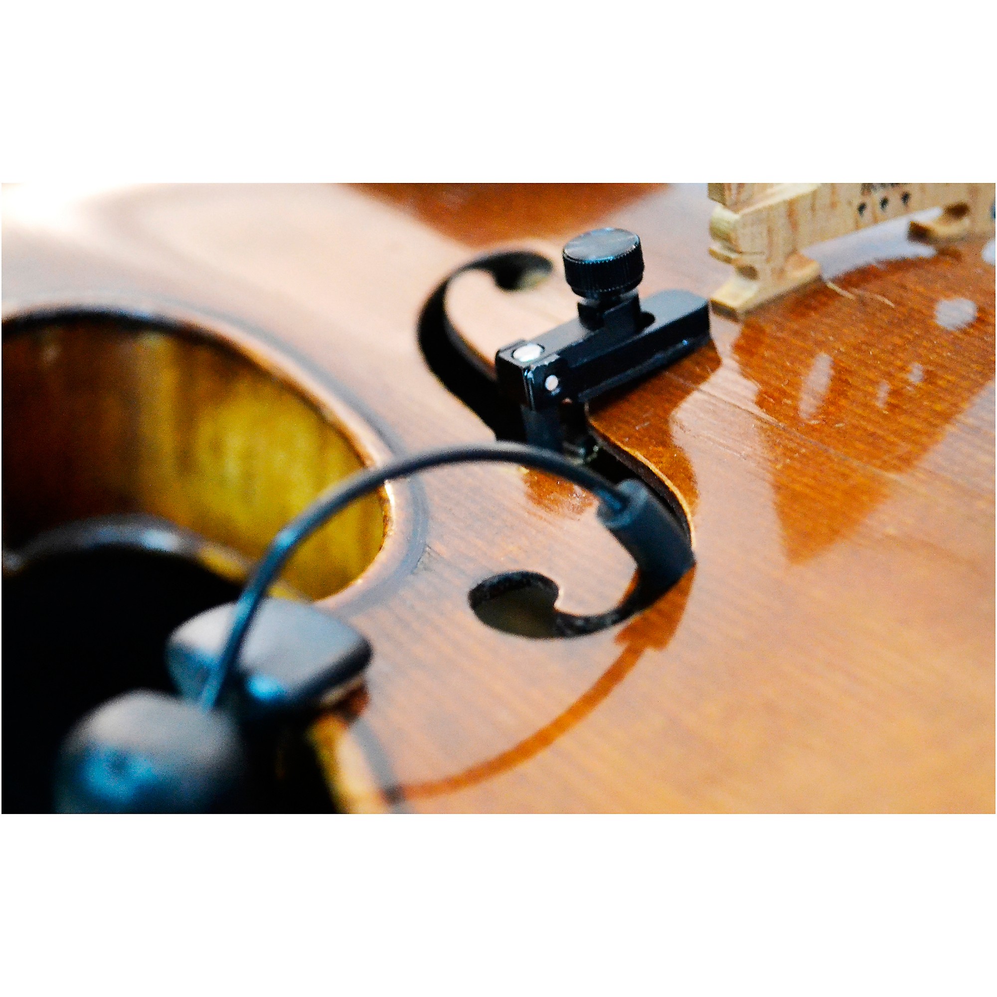 The Realist SoundClip for Violin and Viola | Music & Arts