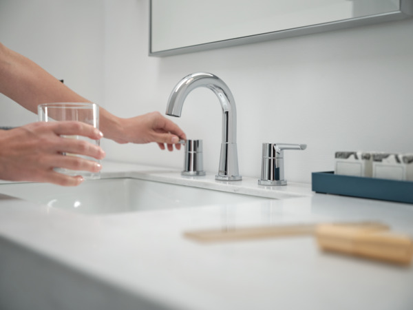 P3512LF - Two Handle Widespread Lavatory Faucet