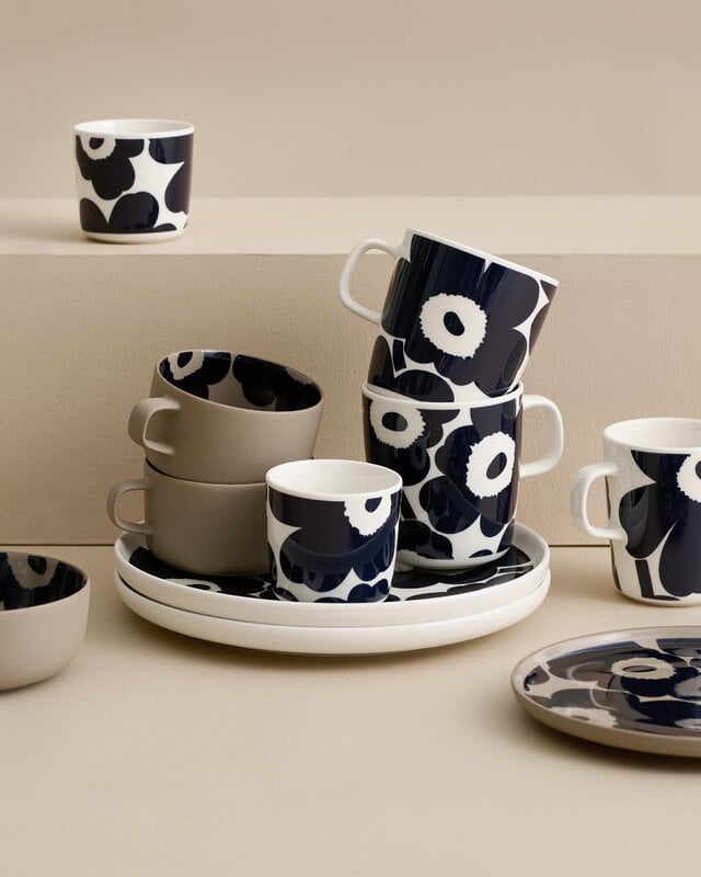 Marimekko Oiva - Unikko mug 2,5 dl, white - black | Finnish Design