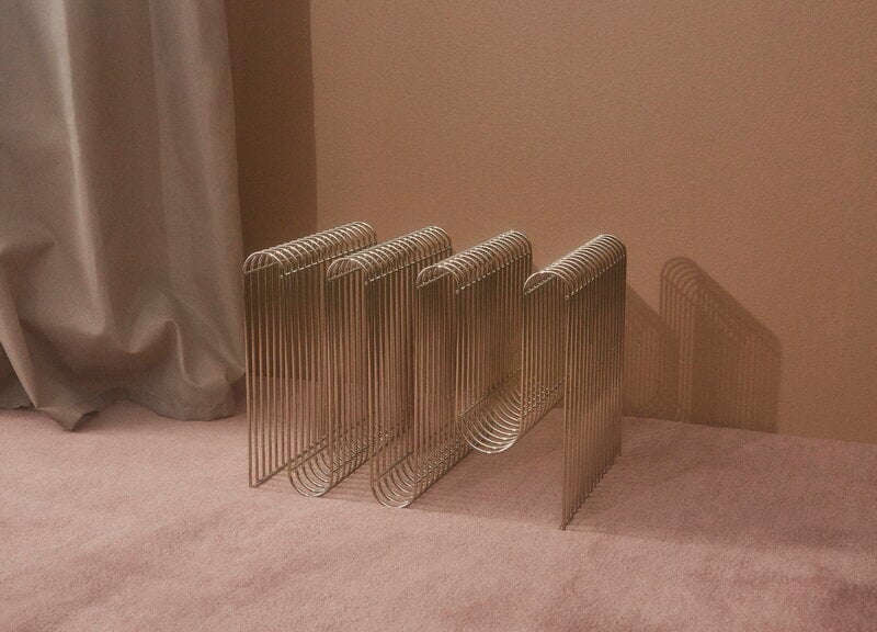 AYTM Curva magazine holder, silver | Finnish Design Shop