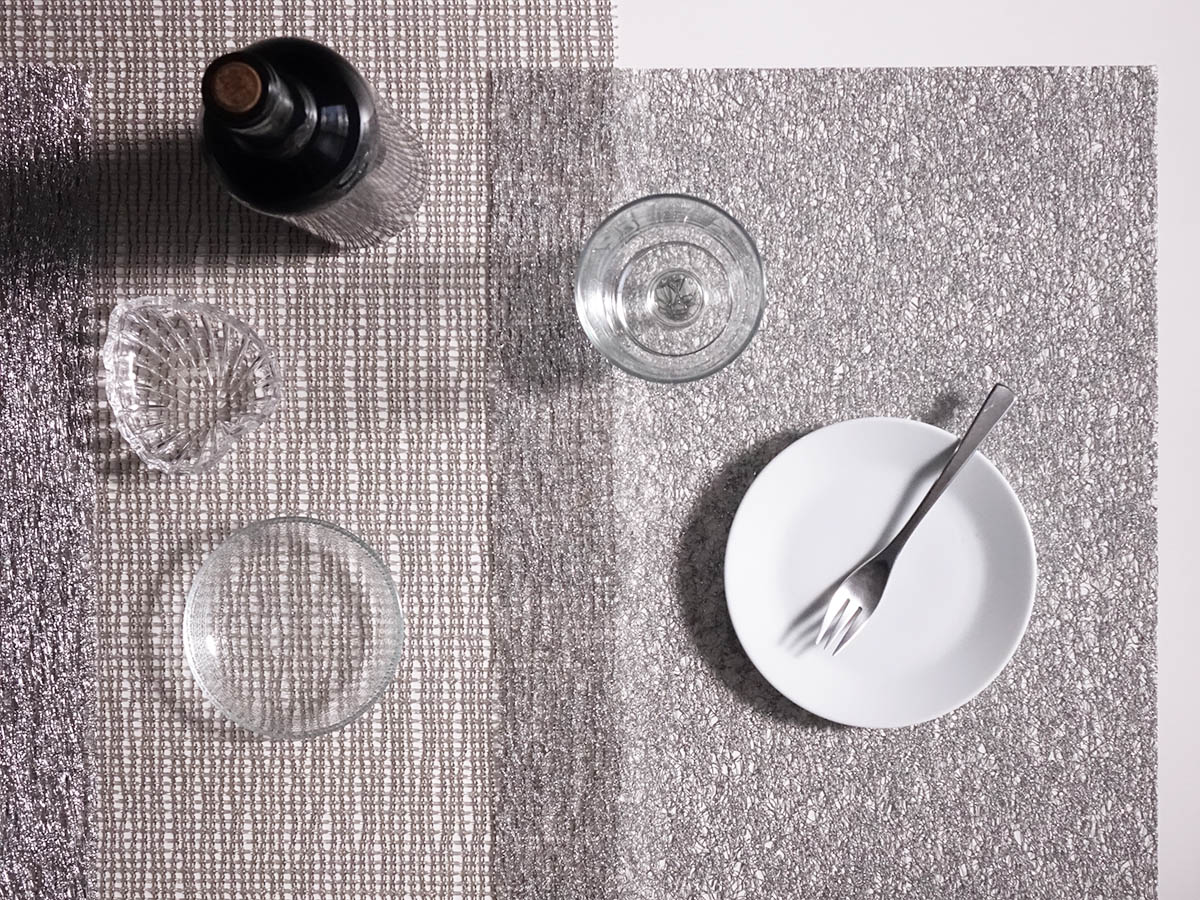 チルウィッチ ランチョンマット メタリックレース｜シルバー