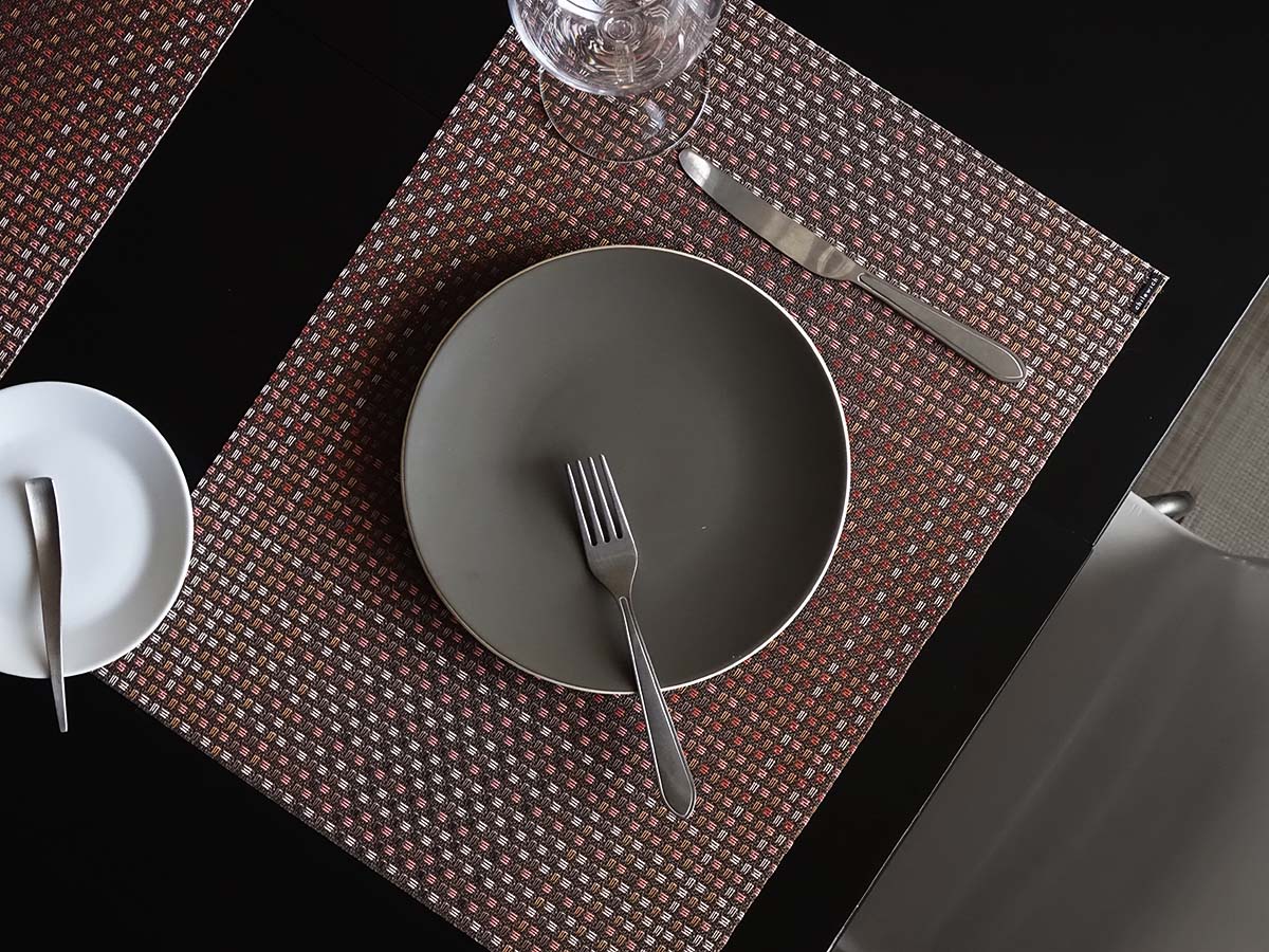 チルウィッチ ランチョンマット・パレード｜大柄なブラウンのチェック