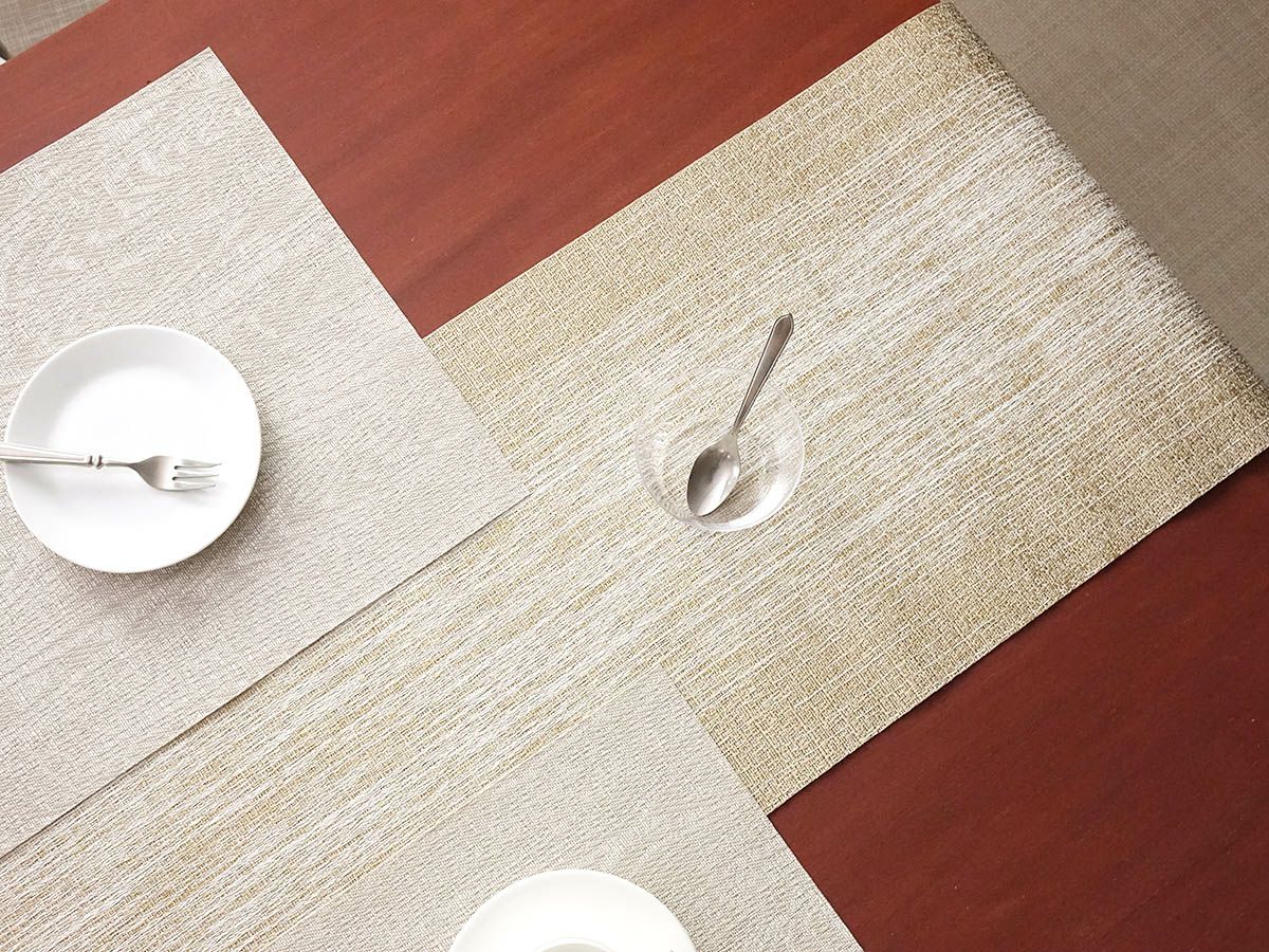 チルウィッチ テーブルランナーゴールドの絣のグラデーション