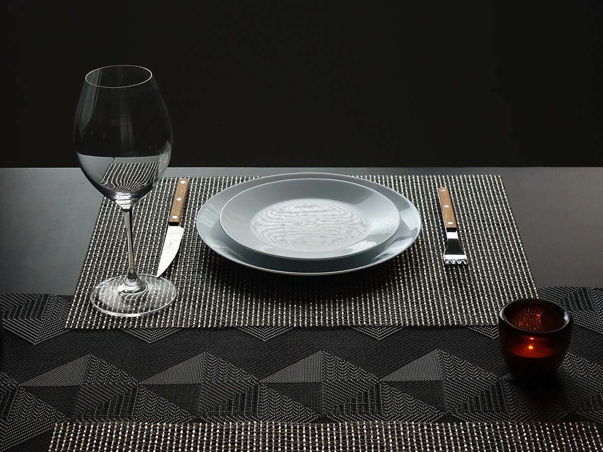 チルウィッチ ランチョンマット ラティス｜格子織りのシルバー