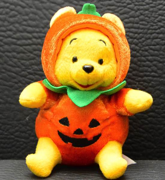 2013ディズニー・ハロウィーンのプーさんぬいぐるみバッジのお土産☆ -