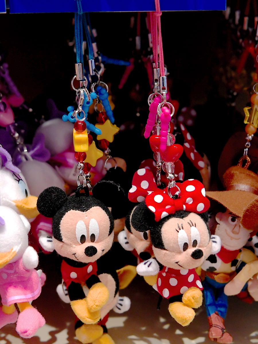 仲良しペアでつけたい！東京ディズニーランド ぬいぐるみストラップ