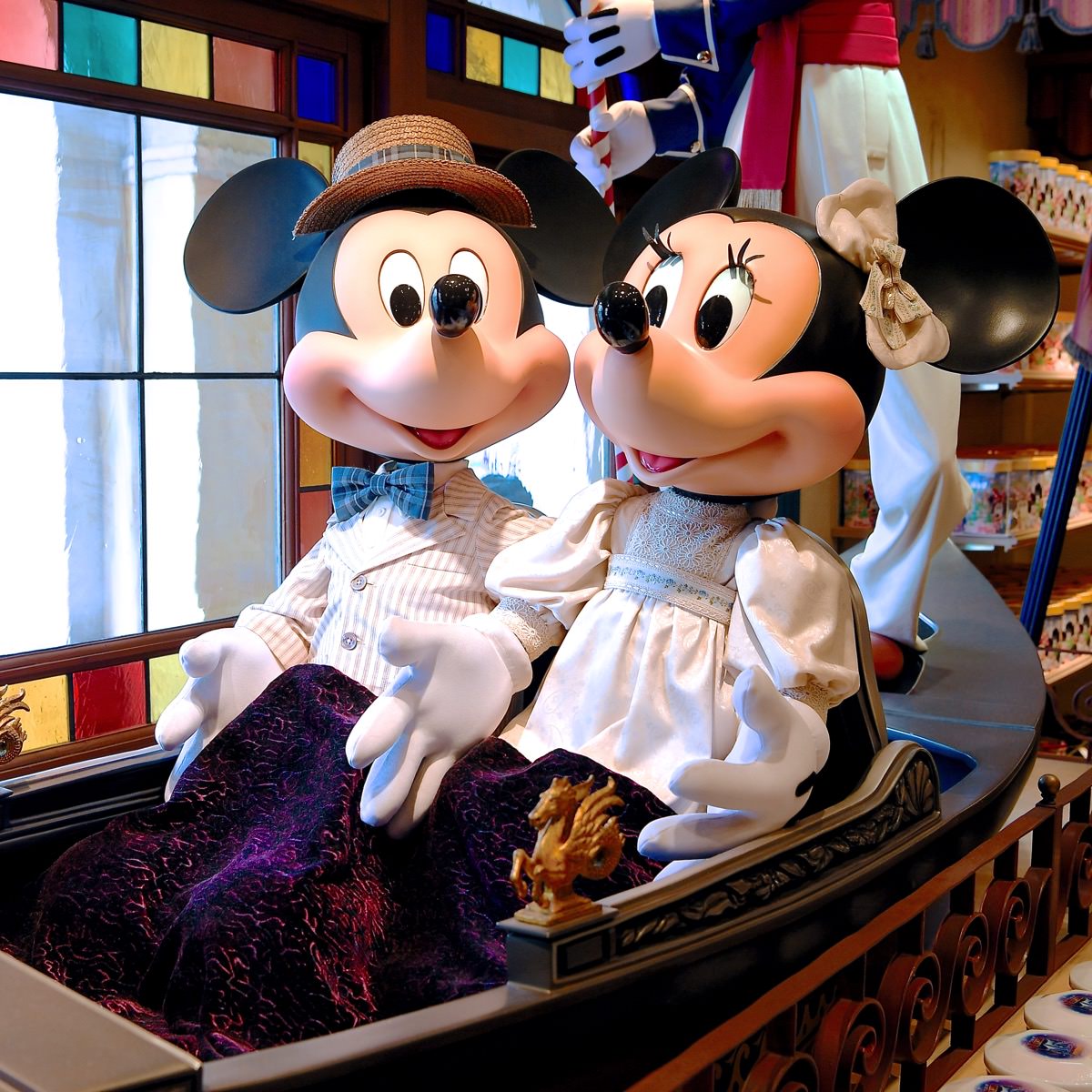 結婚式・新婚旅行につかいたい！東京ディズニーランド ウェディング