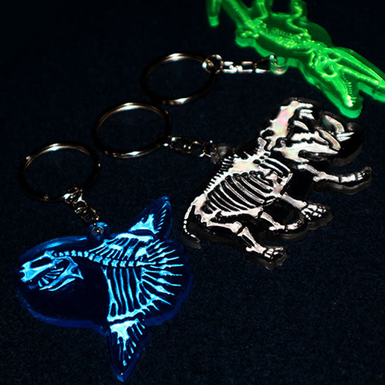 FLASHキーホルダー コウモリ｜ライトに反射で骨格が光る！｜ネット