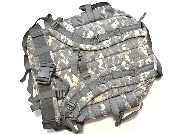 米軍実物 EAGLE ミディアム メディカルバッグ ACU/UCP 衛生兵 陸軍