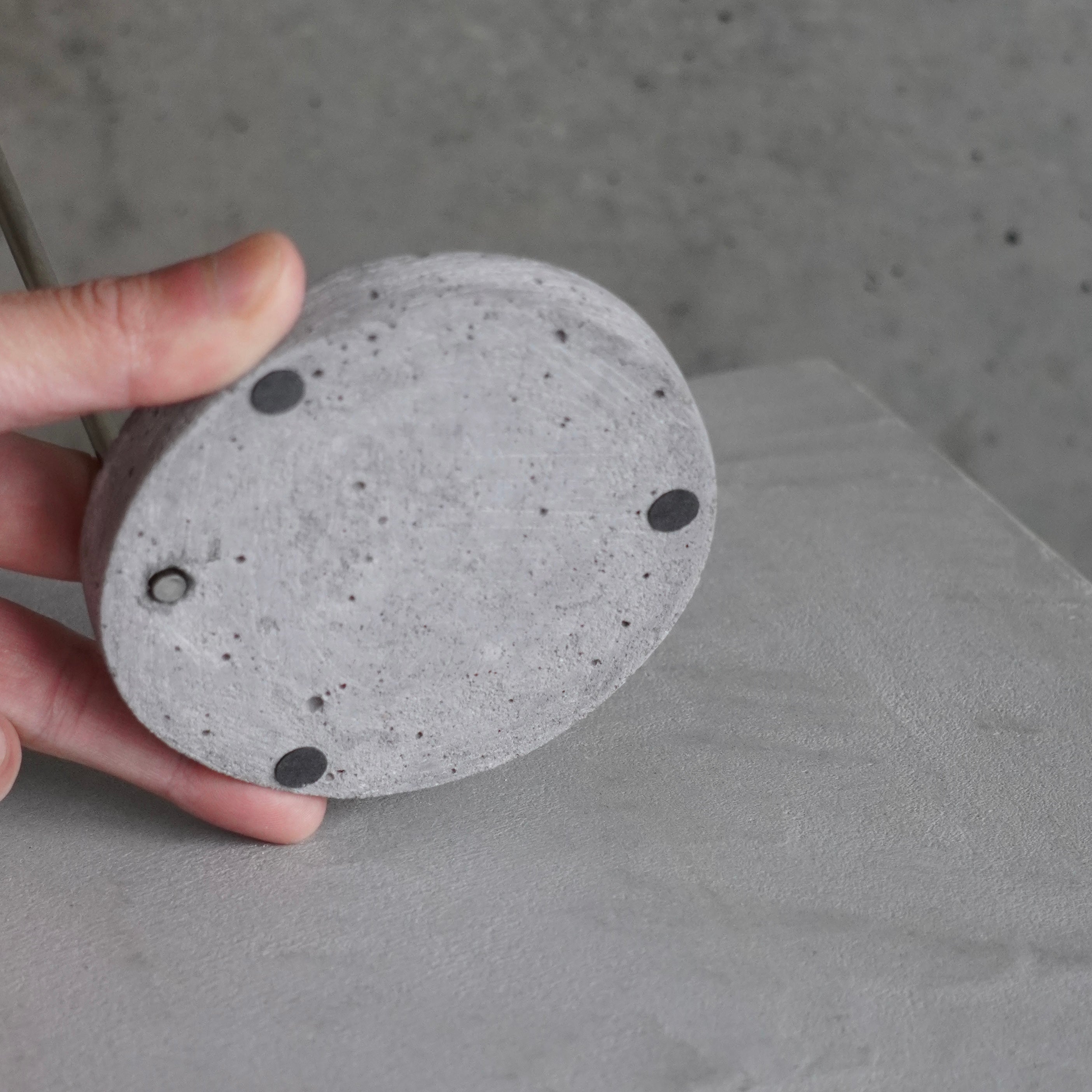 Glass Incense Holder – #MONOLITH