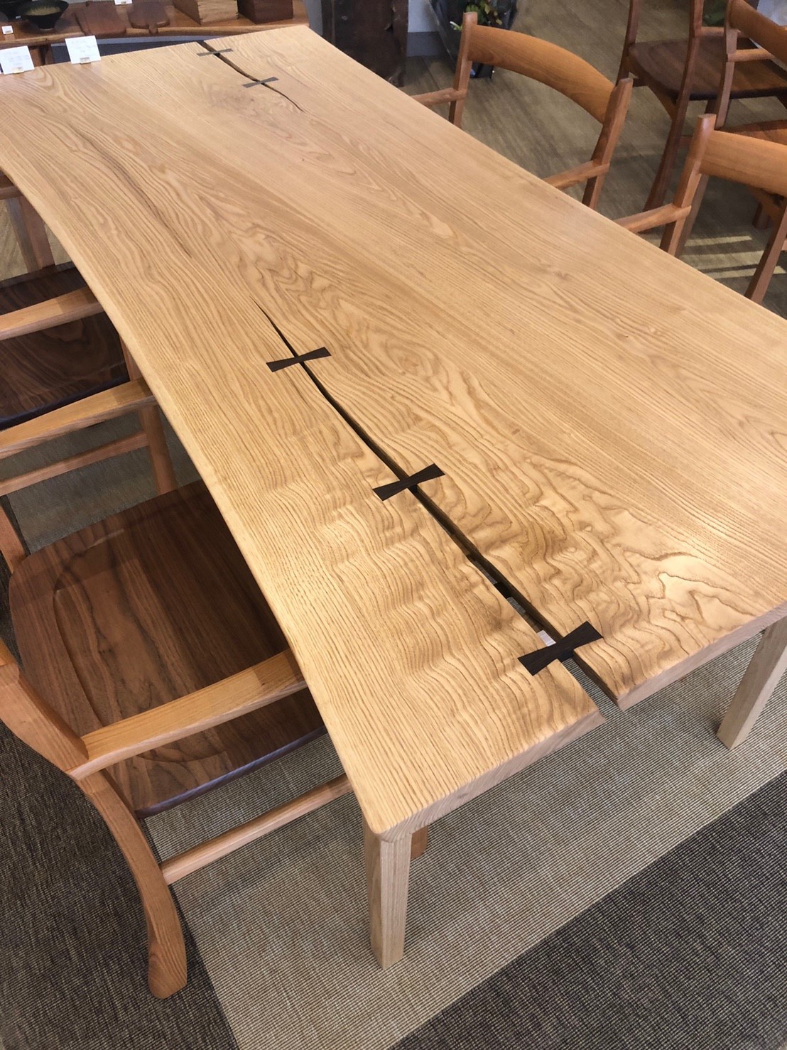 栗（クリ） 2枚ハギ天板 | 一枚板 お取り引き実績 | 一枚板・天板