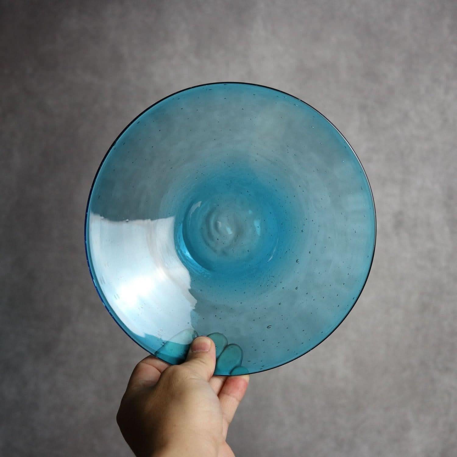 気泡皿 Mサイズ 水色 琉球ガラス ガラス工房清天｜ガラス工房 清天