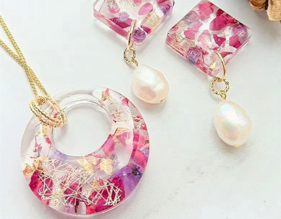 LEDレジンアクセサリー認定講師 資格取得講座 | ハンドメイド通信講座