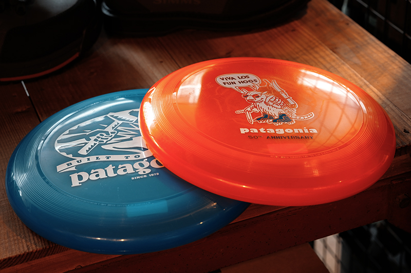 パタゴニアの50周年記念アイテム・フリスビー＆Tee｜ニュース（総合