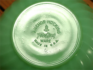 ファイヤーキングとパイレックスの専門店☆アンティークはま太郎--*