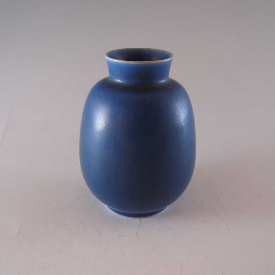 パルシュス「青釉中蕪花器」《ノルディック》