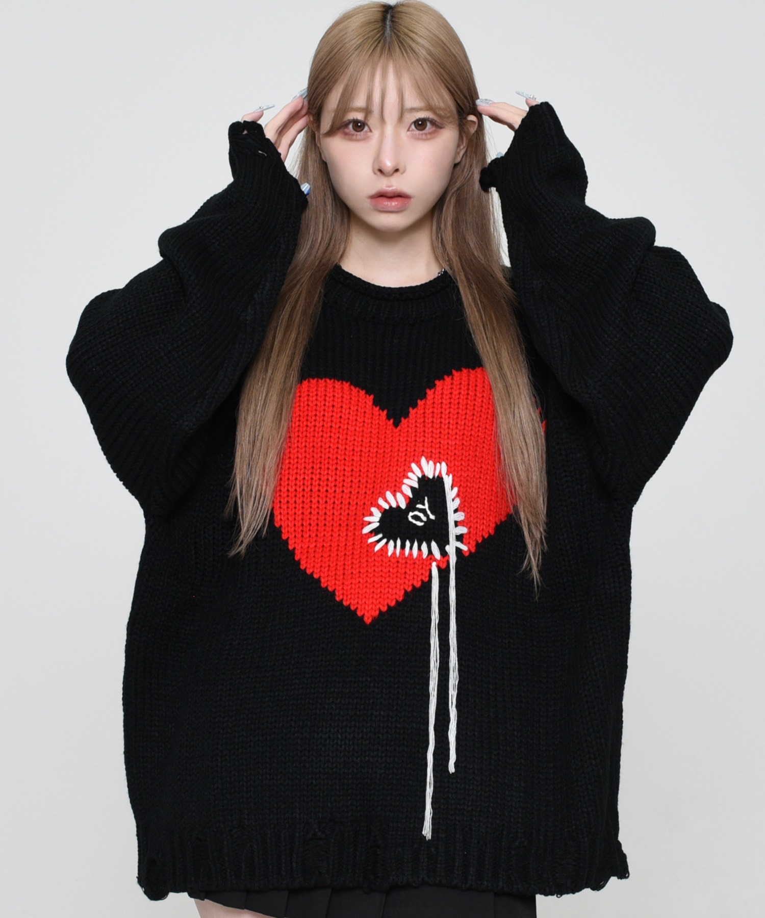 OY/オーワイ』 HEART STICH DESTOYED KNIT/ハートステッチデザイン