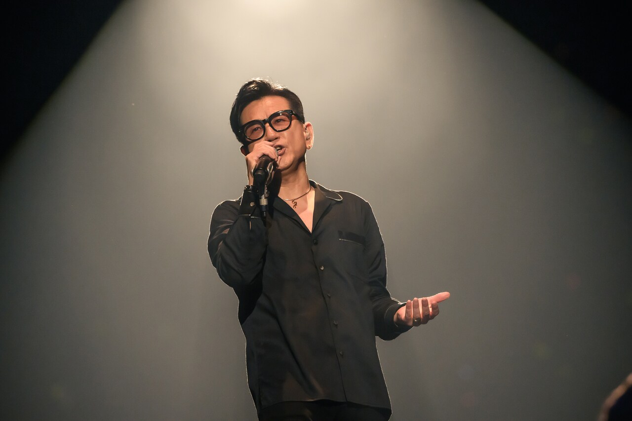 藤井フミヤ「40th Anniversary FINAL in 日本武道館」の様子。（撮影