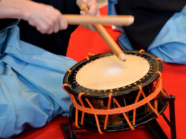 甲高い音が魅力的！経験者が締太鼓の基礎知識、叩き方、選び方を伝授
