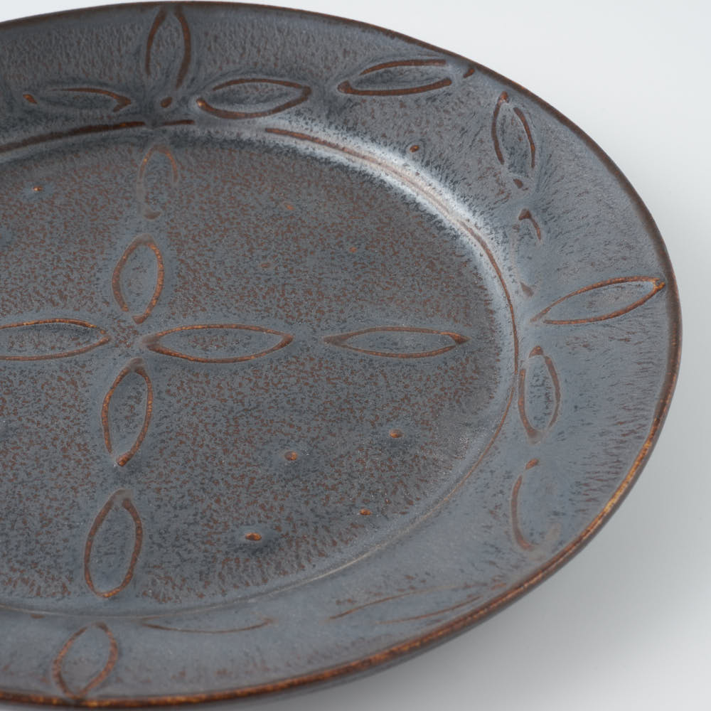 作家 久保雅裕 イッチン レトロ リム皿 S ブラック ¥2,640 大人の焼き物