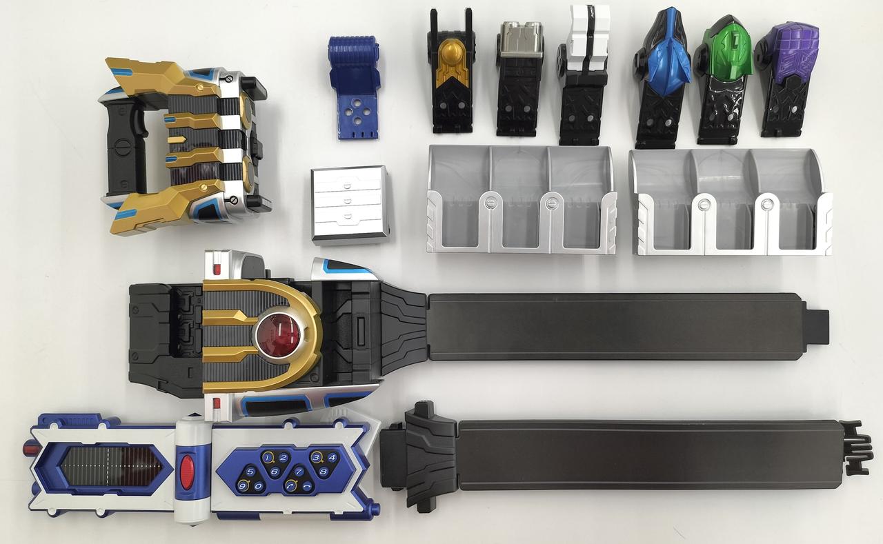 バンダイ(BANDAI)|CSM イクサベルト&イクサライザー|【ハードオフ公式