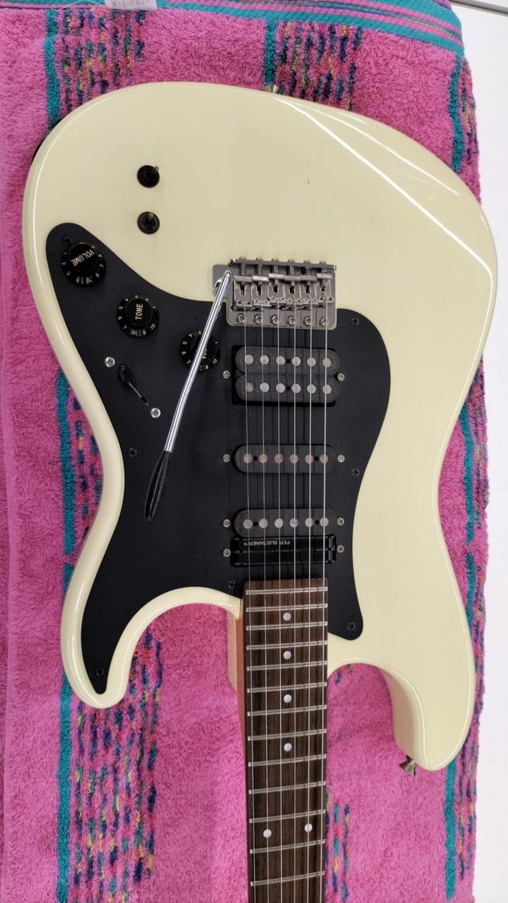 フェルナンデス(FERNANDES)|ストラト（サスティナー搭載）|【ハード