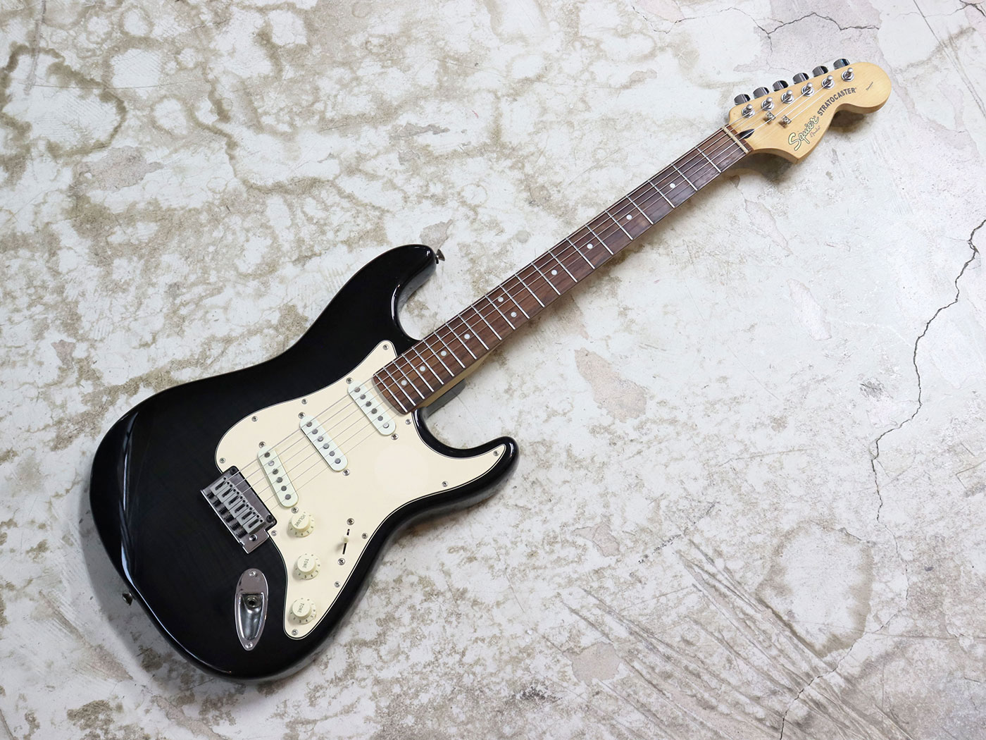 中古】Squier by Fender Standard Stratocaster シースルーブラック