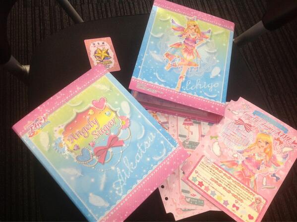 2月8日より「DCDアイカツ！」のオフィシャルバインダーが2種類登場し