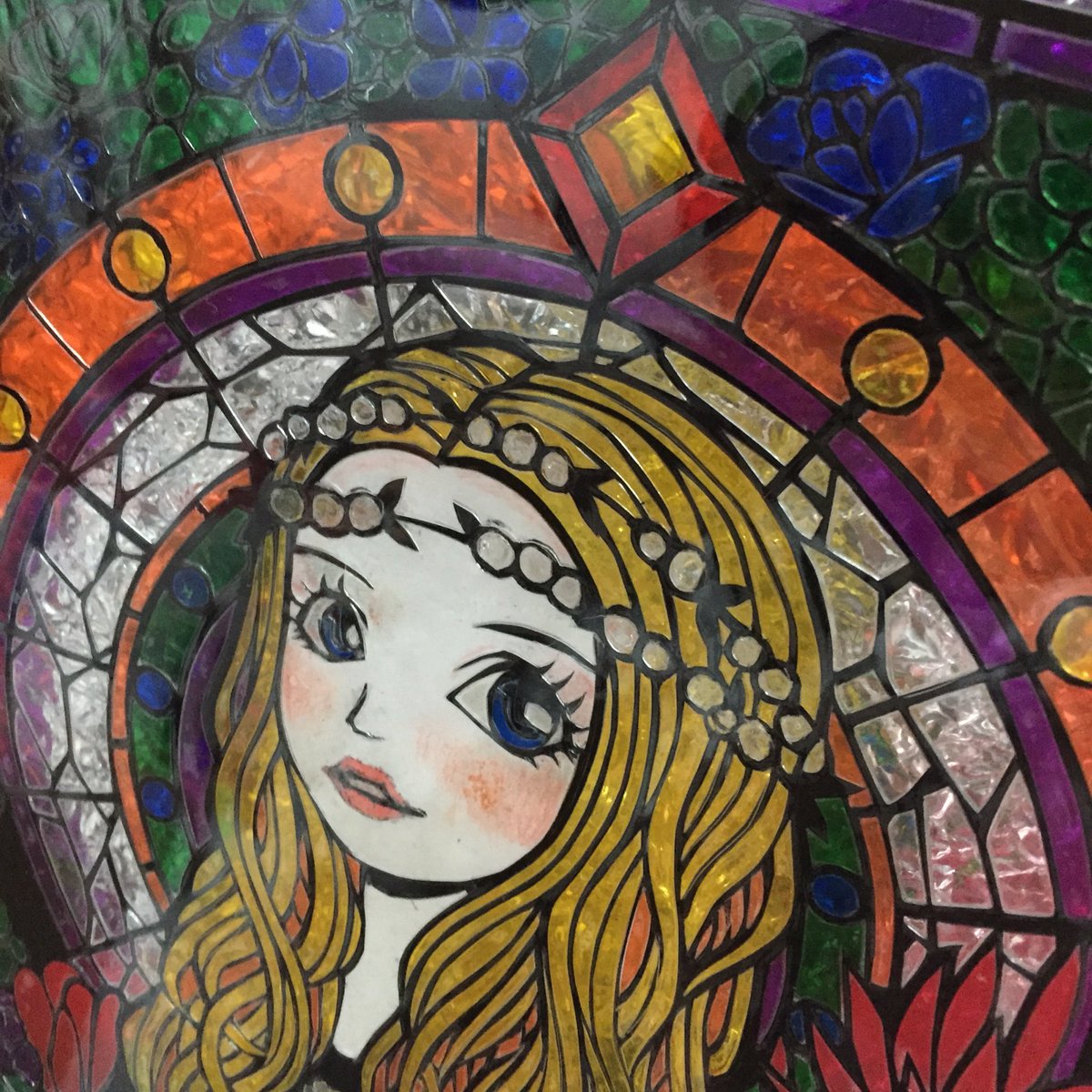 ステンドグラス風切り絵。子供の夏休み工作キットを使って作ってみた