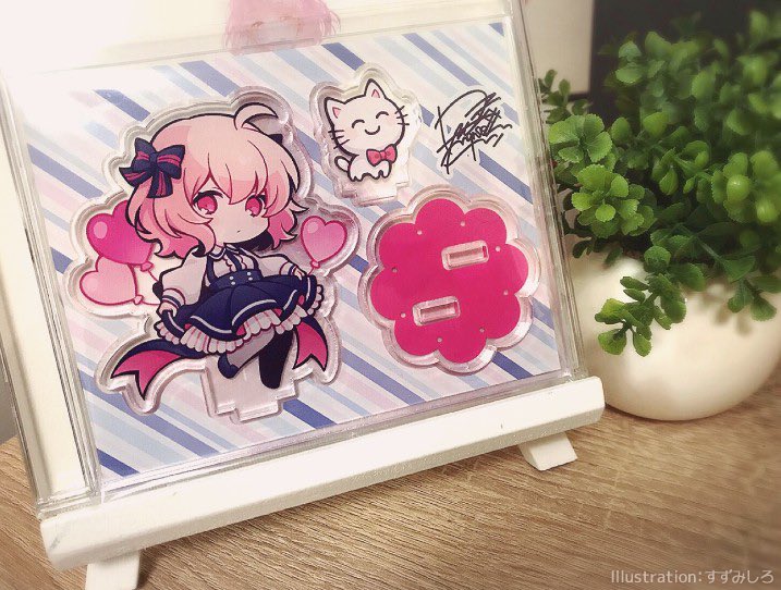 nqrseさんの新グッズ「なるせちゃんアクリルスタンド(夏)」のイラスト