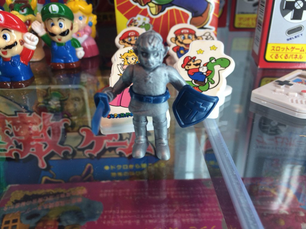 渋谷店☆MAD】ロッテ ファミコンチョコ ゼルダの伝説 リンク 消しゴム