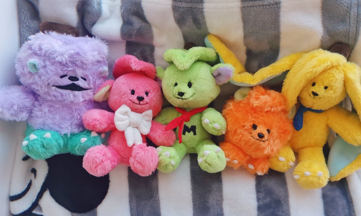 全員集合！ ついに完成！ （There is no material for the yellow