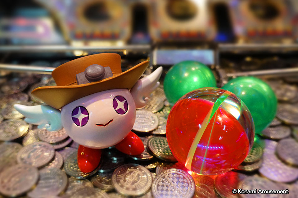 本日はオーブくんが『FORTUNE TRINITY 精霊の至宝祭』筐体の中を旅する