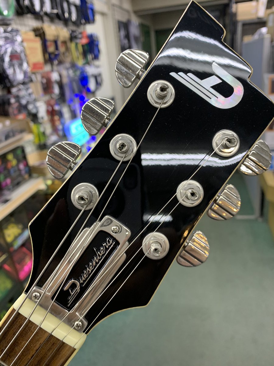 椎名林檎さんが「群青日和」で弾いてた DuesenbergのStarplayer TV