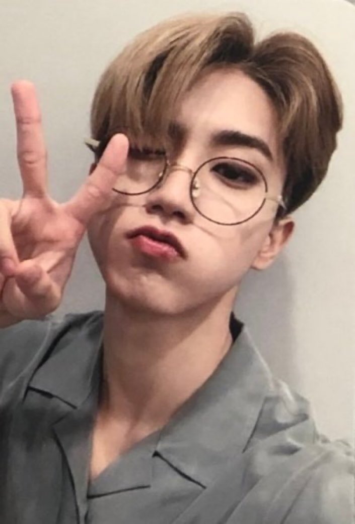 833. Stray Kids No Easy MMT Benefit Han Photocard