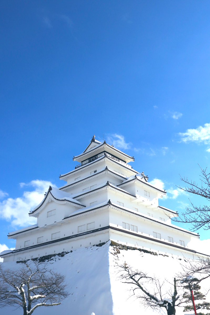 縦写真シリーズ🏯 スマホ待ち受けにどうぞ。
