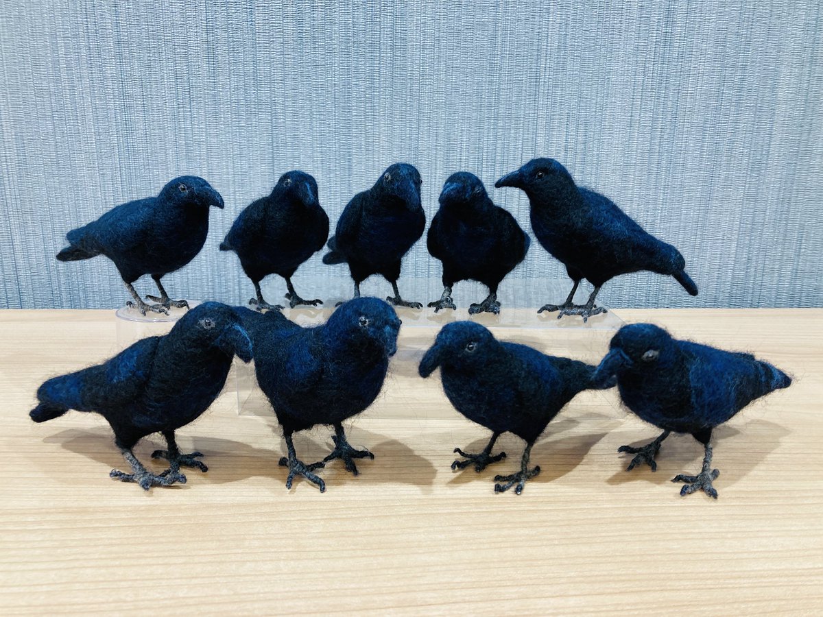 羊毛フェルトで作るリアル鳥講座「カラス」が本日完成しました🐦‍⬛ 何
