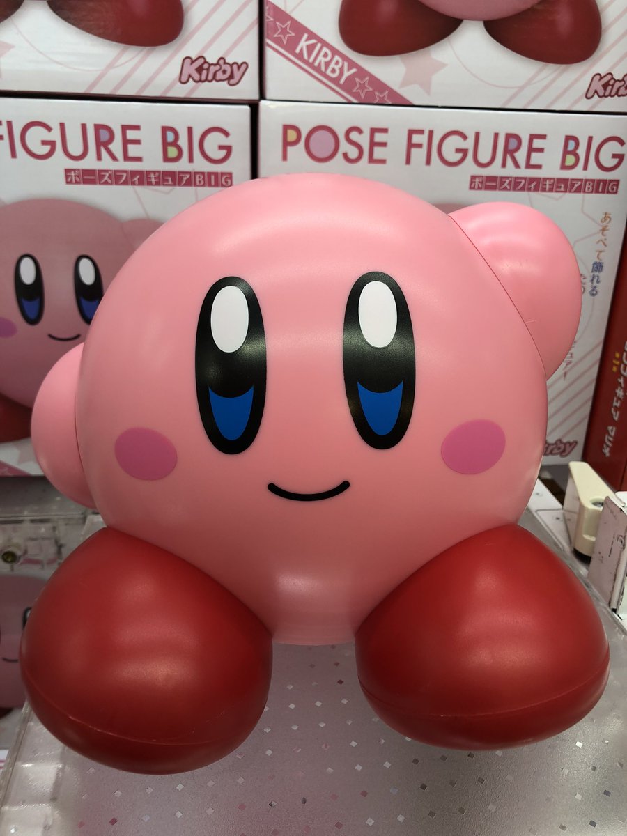 手足の磁石により カービィのポージングを いろいろ楽しめる♪ ⊂(ᴑ