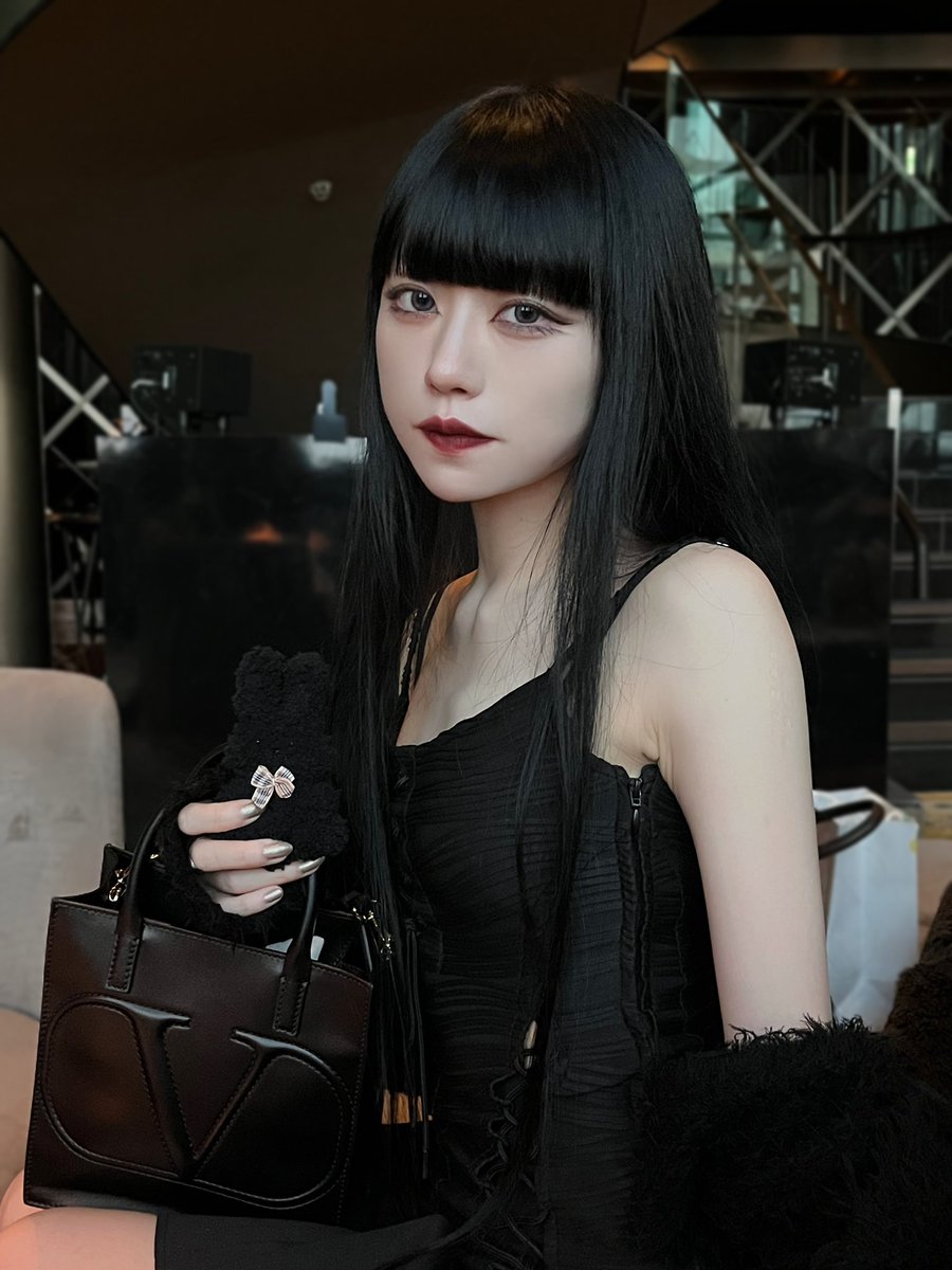 ミカミ🎠🖤💜 (@maid_mikami) / Posts / X