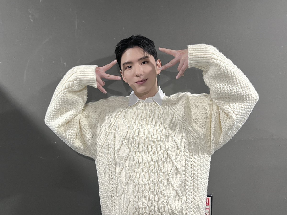 MONSTA X キヒョン ペンミ TRIP TO KIKI TOWN MONSTA X's Kihyun Wraps Up Free Fan Event, Thanks Monbebe for