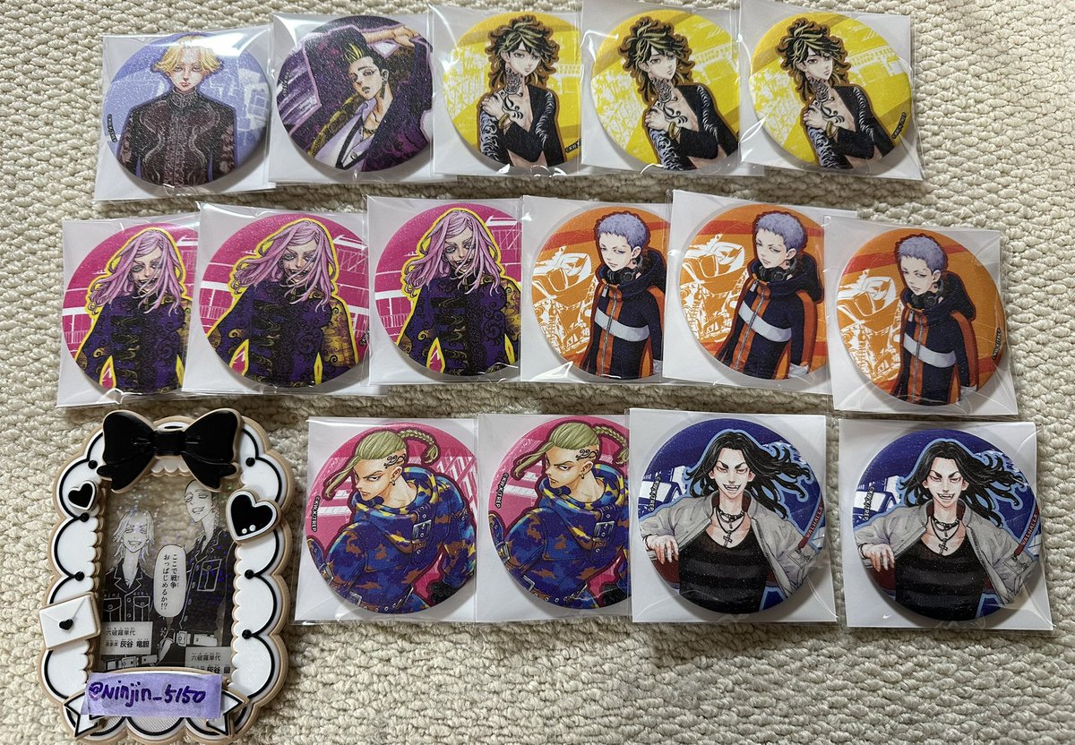 交換】東京リベンジャーズ 東リべ 台湾 高雄 台北 缶バッジ 譲：画像