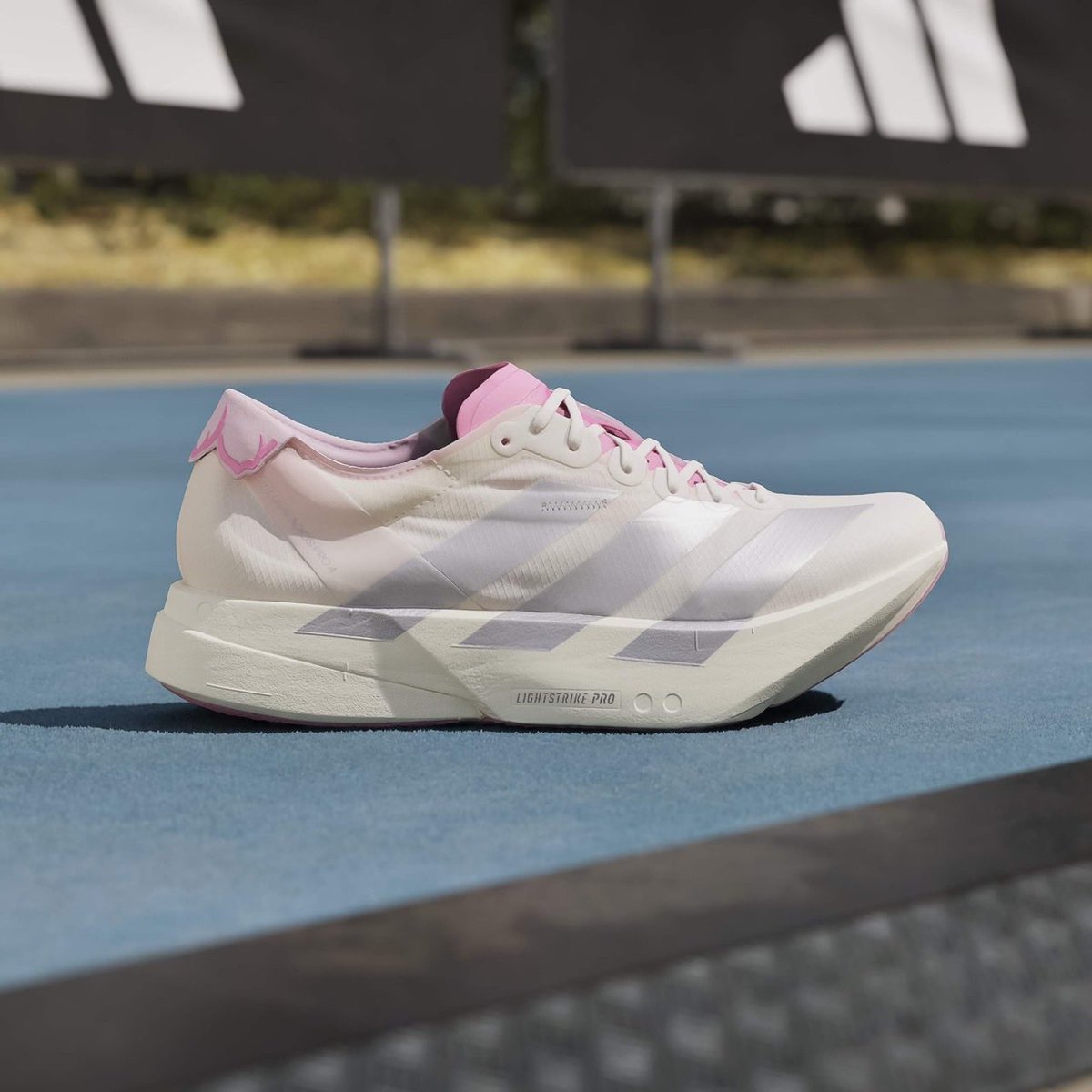 ADIZDRO ADIOS PRO4 new color SAKURA PACK🌸🌸 東京の咲き誇る桜の