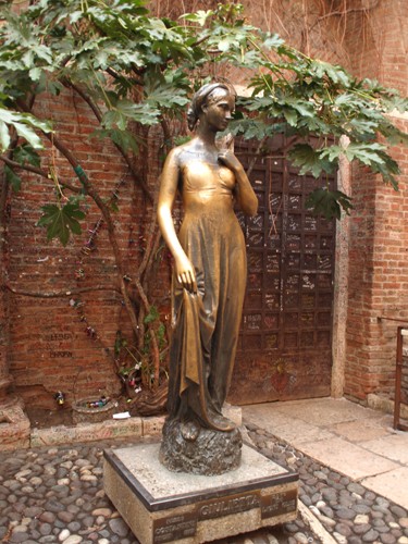 ジュリエットの家 Casa di Giulietta : piccolo vagabondo